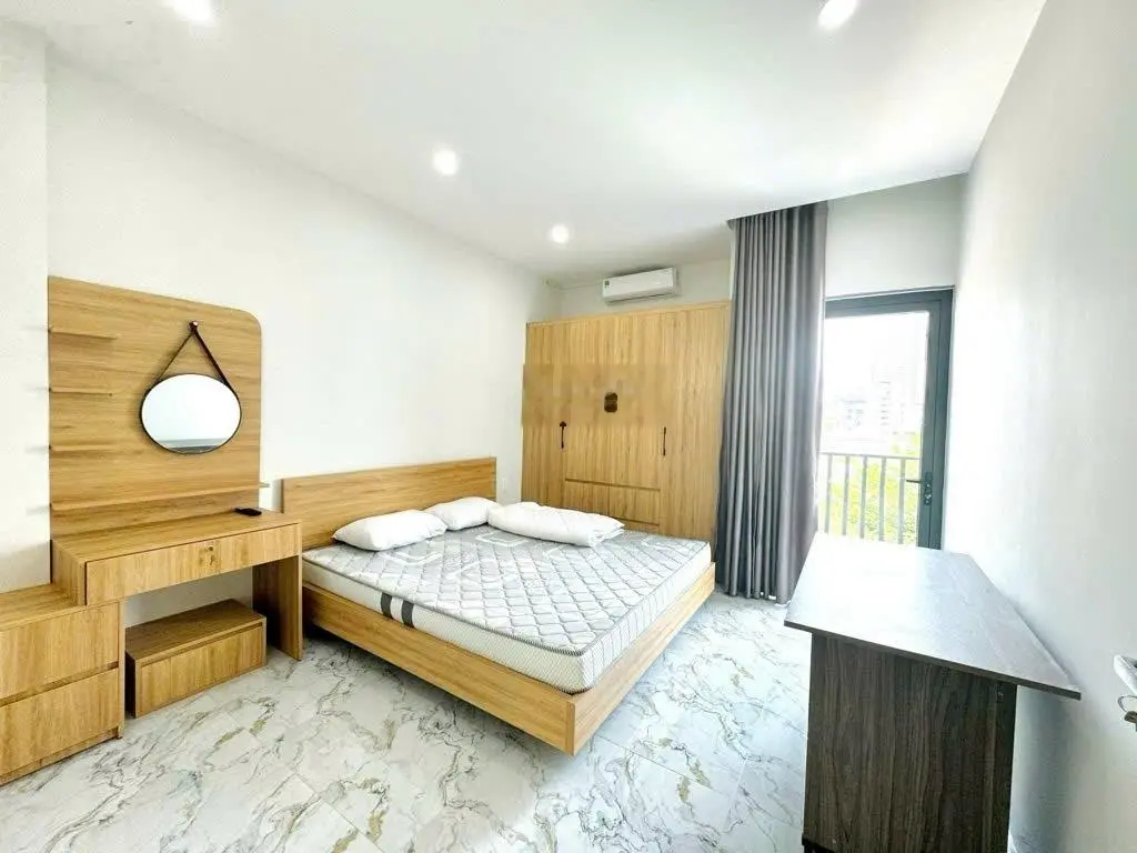 Tòa căn hộ 4,5 tầng đường Trần Khánh Dư, doanh thu 70 triệu. Sát biển Mỹ Khê