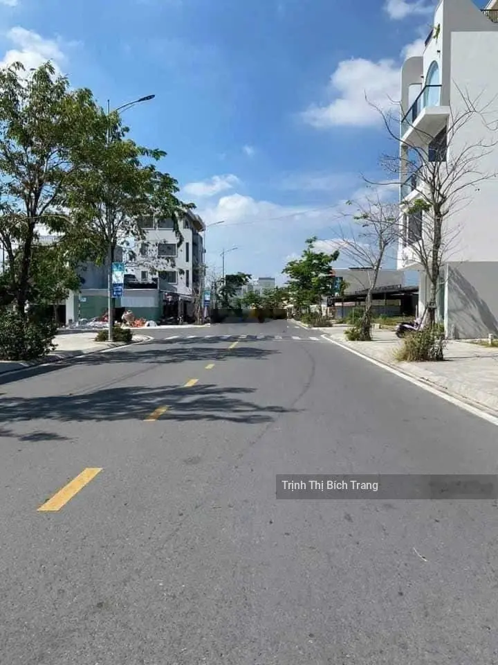 Cần bán đất đẹp đường Đoàn Hoàng Minh, Phú Khương, DT: 120m2, SHR, gần chợ ngã 5. Đất TC. SHR