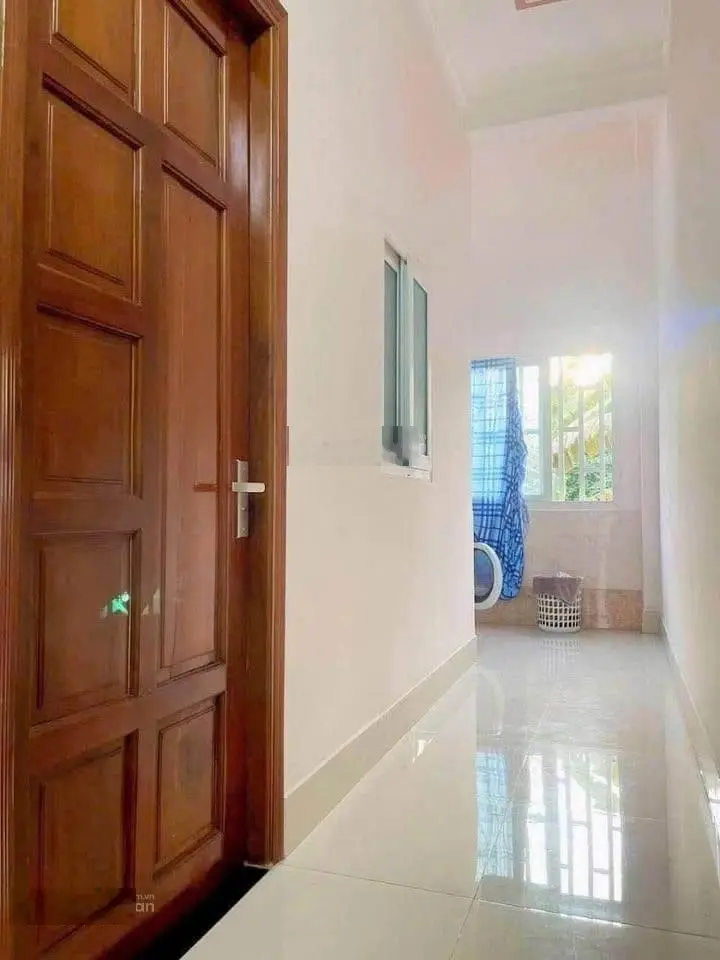 Chủ gửi bán nhà 1 trệt 1 lầu phường Đông Hòa, Dĩ an. DT 100m2. Gần siêu thị BigC. Đang cho thuê.SHR