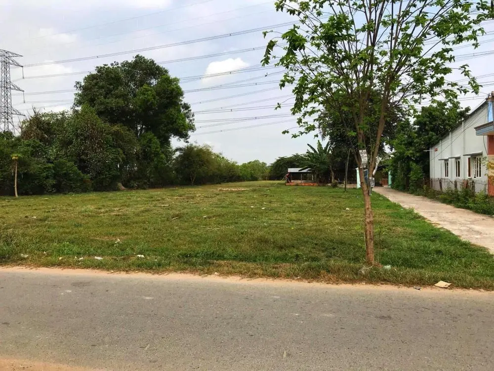 Lô góc (19x88=1675m2), ngay cụm kcn, chợ buôn bán đông, tiện xây trọ giá 230tr