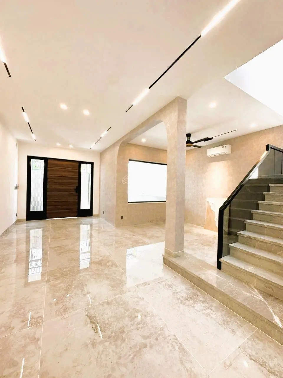 [Q2] Cần Bán Villa Cạnh Đường Trương Văn Bang, DT 7x18,5m, Thiết kế đẹp, Đã Hoàn Công, Chỉ 18,5 tỷ