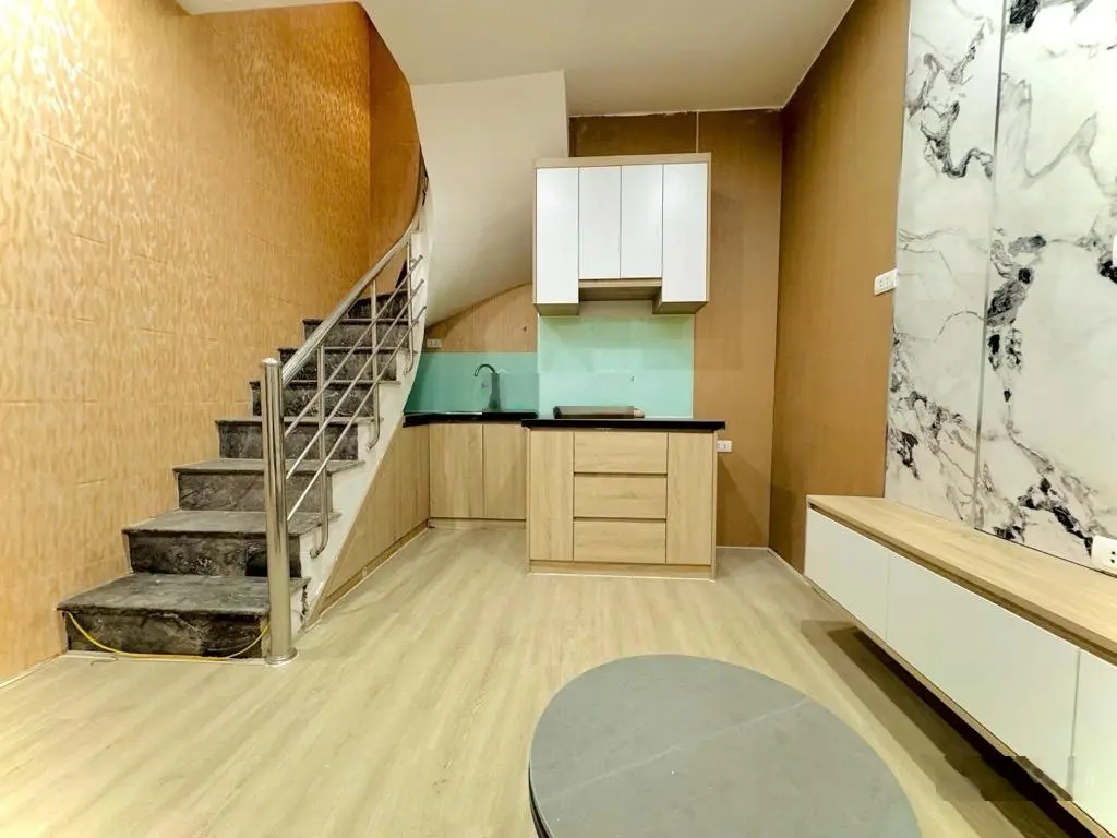 Bán nhà Trần Khát Chân, vị trí đẹp, nhà mới 5 tầng, sổ riêng DT 20m2, hơn 3 tỷ