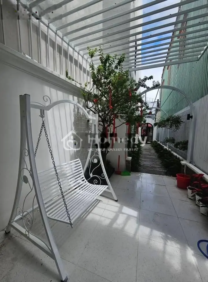Nhà vườn thiết kế hiện đại ,với khôn gian sống thoáng mát cả ngày - full nội thất chỉ việc vào ở