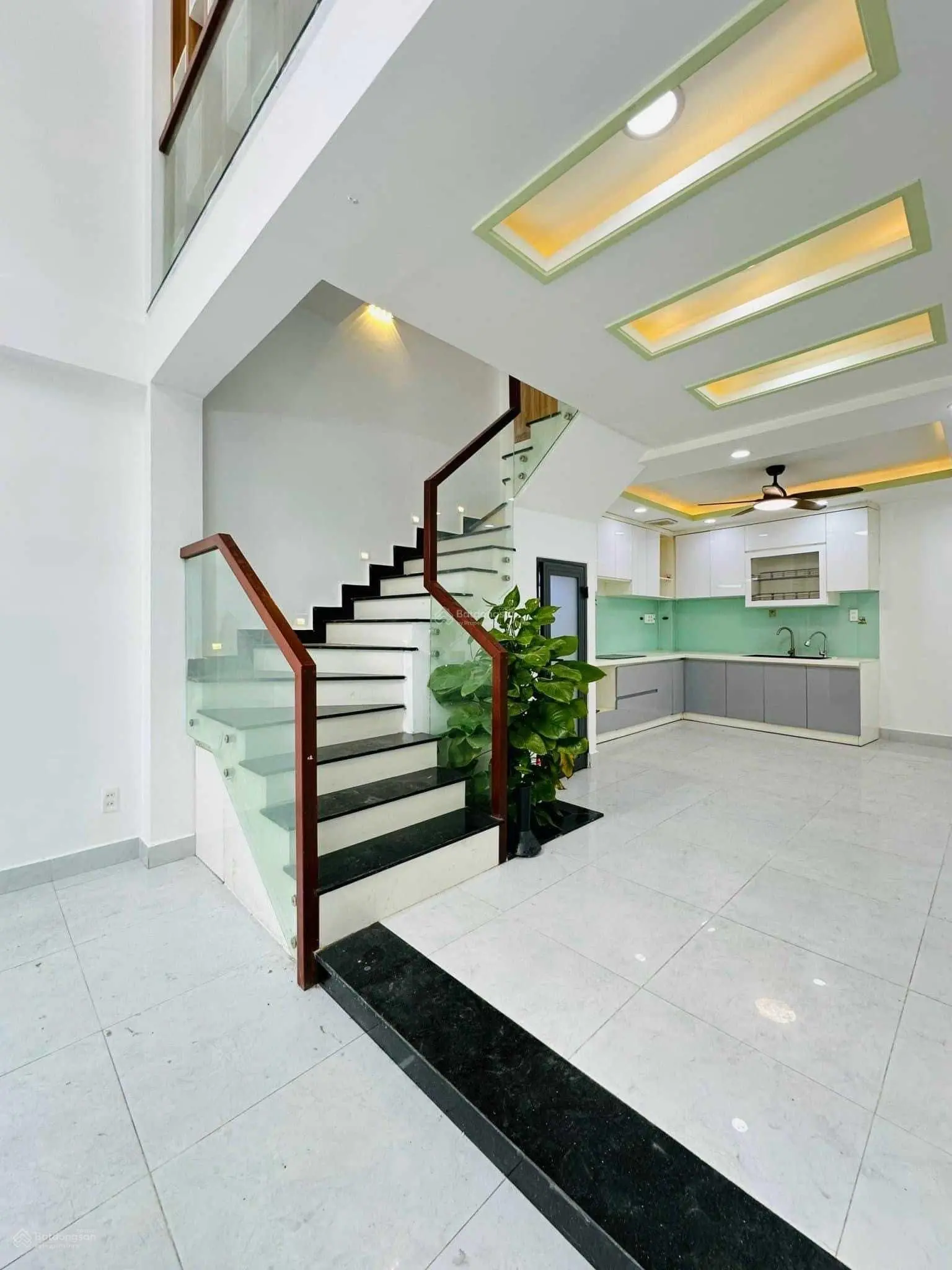 Bán Nhà Trung Tâm Quân 11 Đường Hàn Hải Nguyên, Phường 2, DT: 35,8m2.