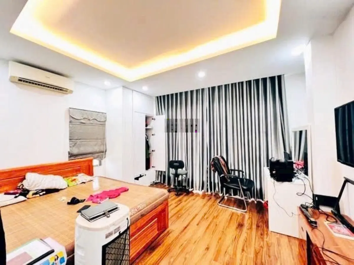 Nhà liền kề lô góc -2 mặt thoáng ô tô tránh nhau -nhà mới xây 6 tầng - thang máy - pháp lý sổ đỏ