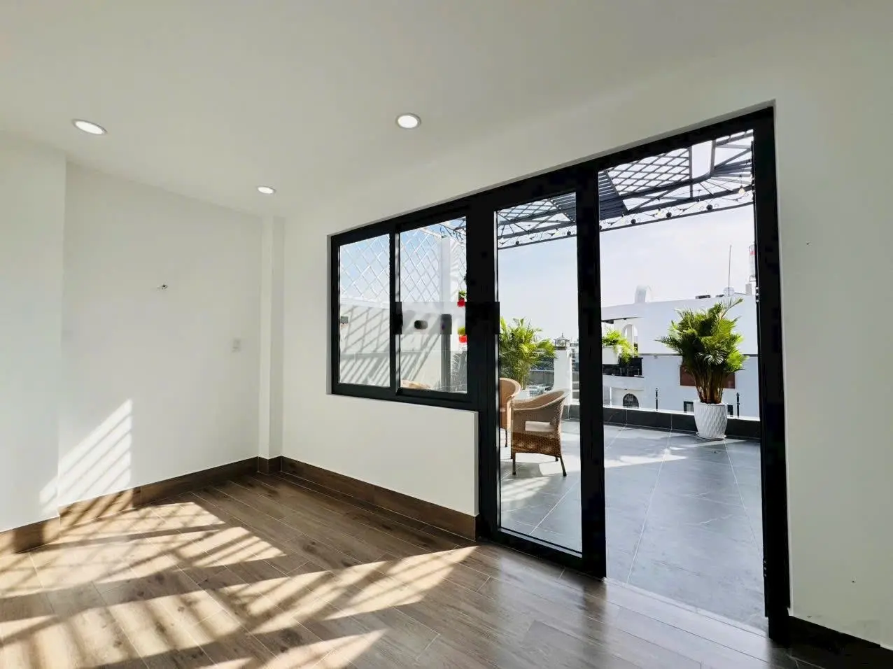 Chính chủ cần bán căn nhà phố diện tích to giá mềm trục đường thạnh xuân 22