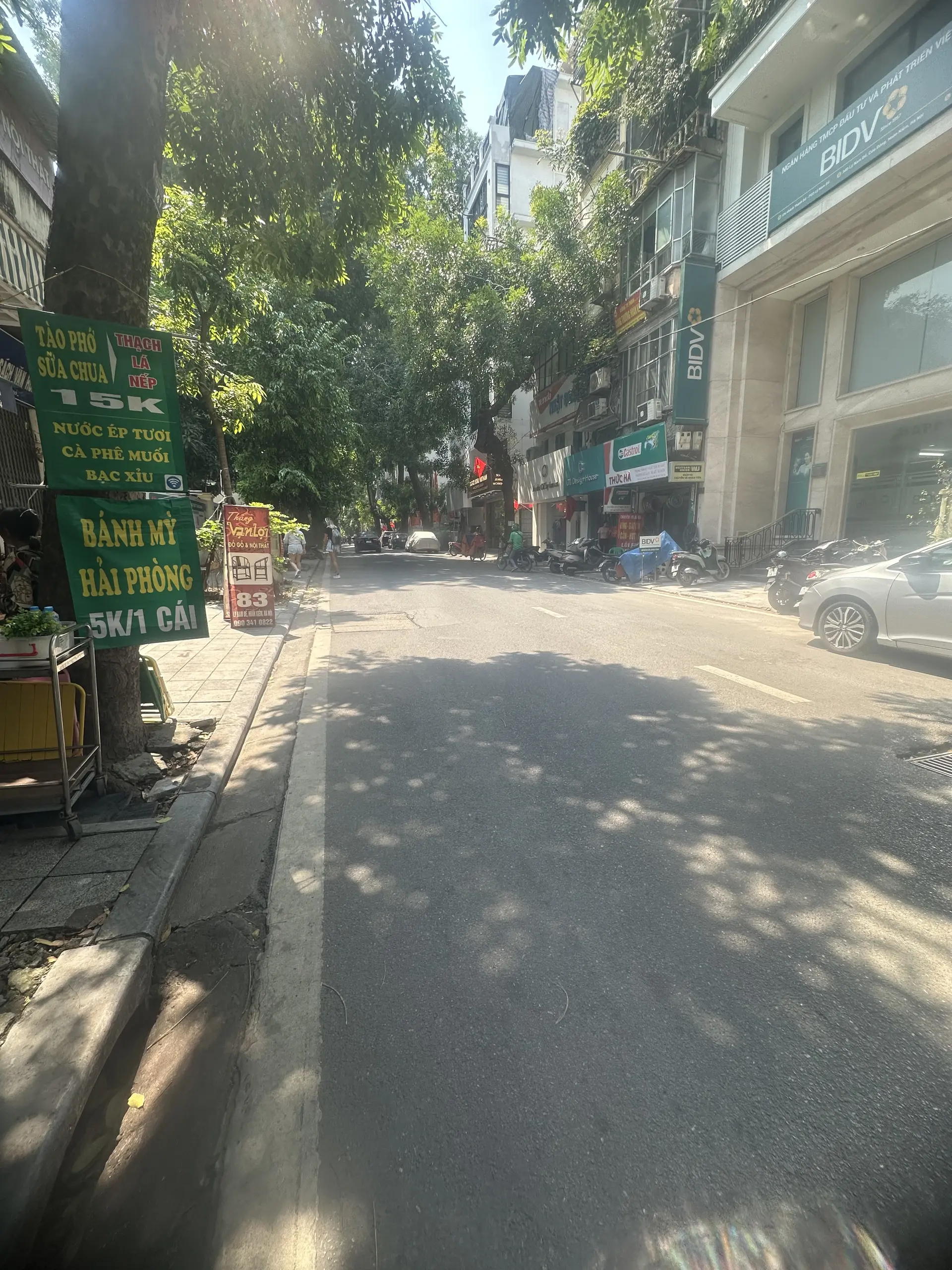 Cần bán nhà mặt phố giá 28,2 tỷ VND tại Hoàn Kiếm, Hà Nội - lô góc 2 mặt thoáng