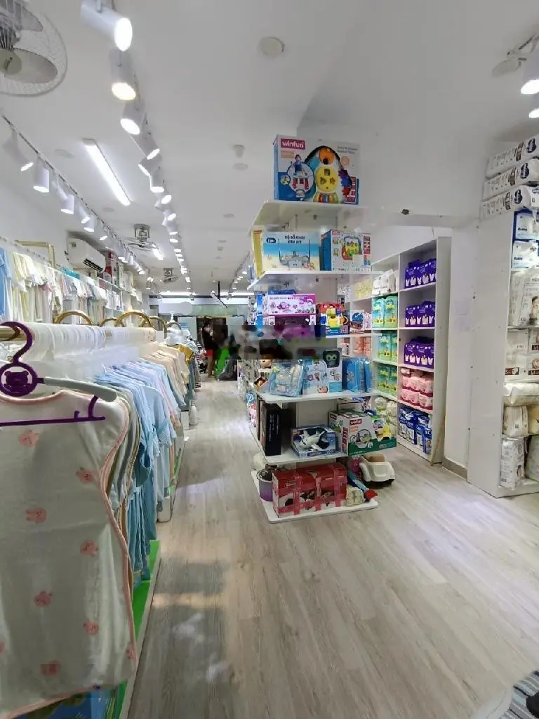 Bán nhà mặt phố Thái Thịnh. Mặt tiền 5m. Diện tích 80m2, chỉ 23.8 tỷ