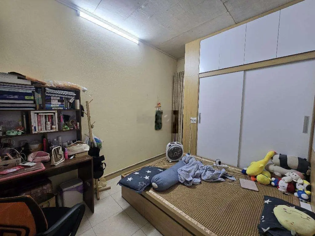 Bán nhà Pháo Đài Láng, Đống Đa, Dt 35m giá 6.9 tỷ