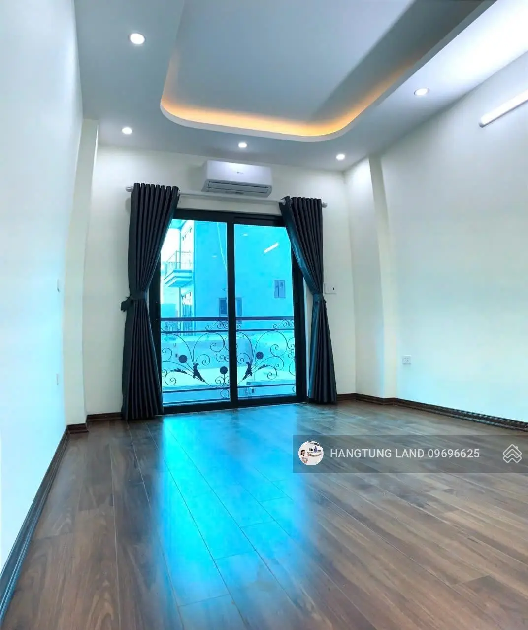 Nhà mới kính koong 5tầng- LÔ GÓC-35m2-OTO Đỗ Cửa- 50m Xe tải tránh. Ngõ Rộng,Thông gần 3m. 5.05Tỷ.