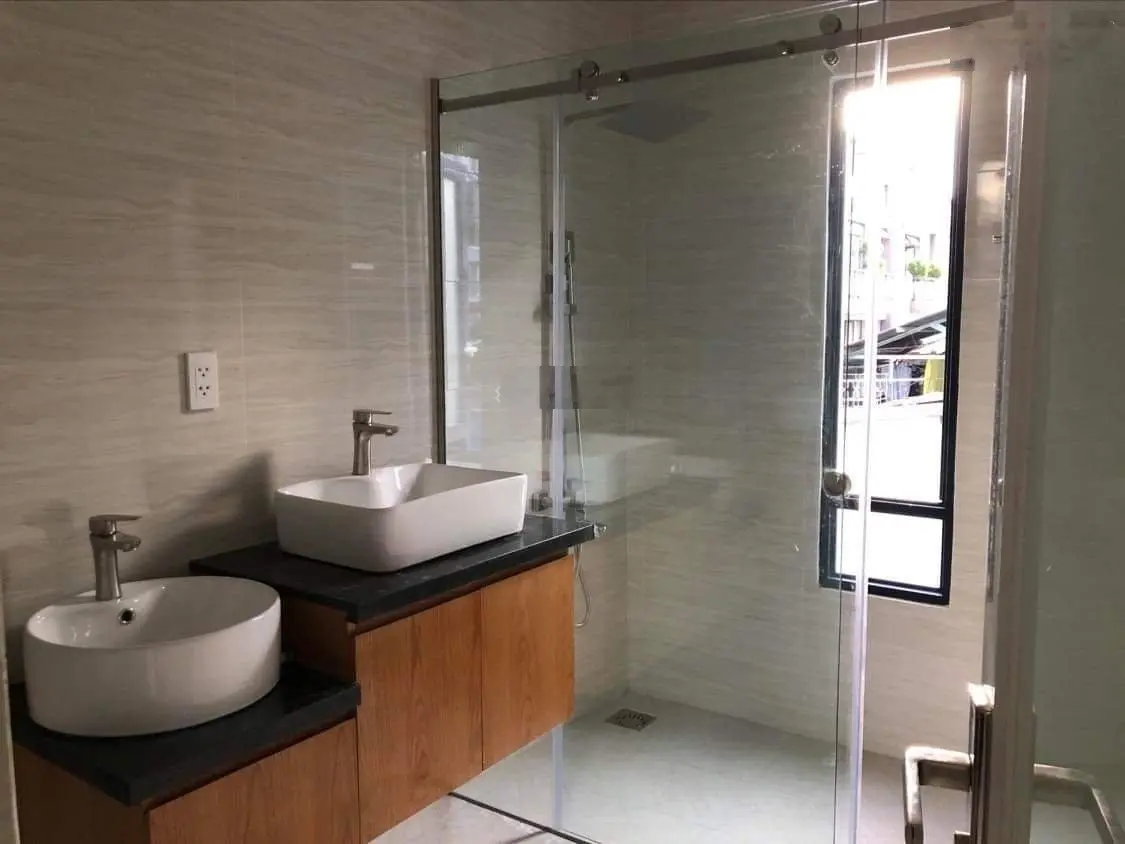 Bán gấp nhà căn góc 2 mặt tiền Trần Hữu Trang, thông Nguyễn Văn Trỗi, 6mx12m, HĐ thuê 40tr/tháng