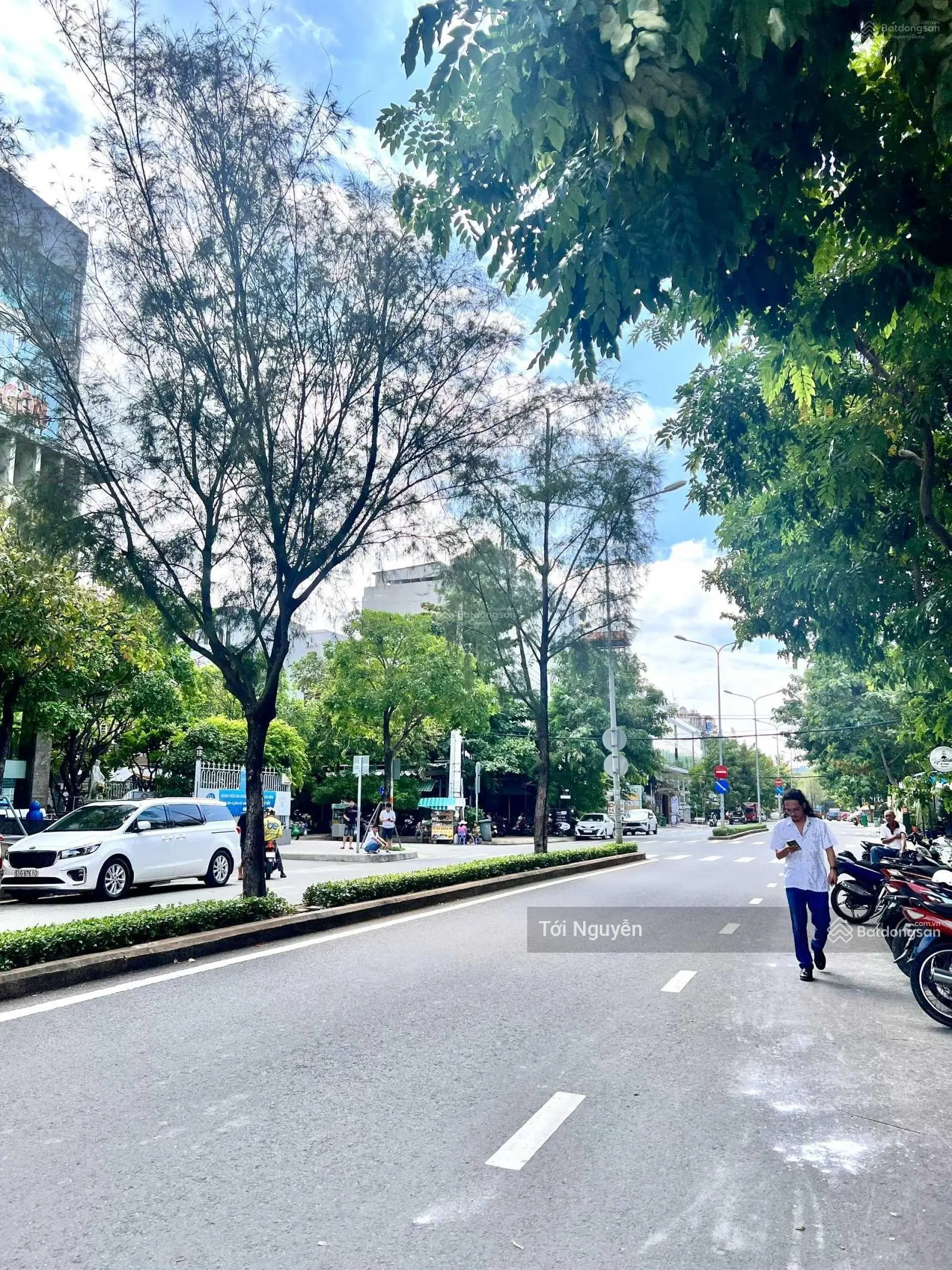 Bán nhà mặt tiền đường số 8, ngay KDC Trung Sơn, 7 Tầng, (DT: 5x18m. 90m2) HĐT 100tr, giá 27tỷ TL
