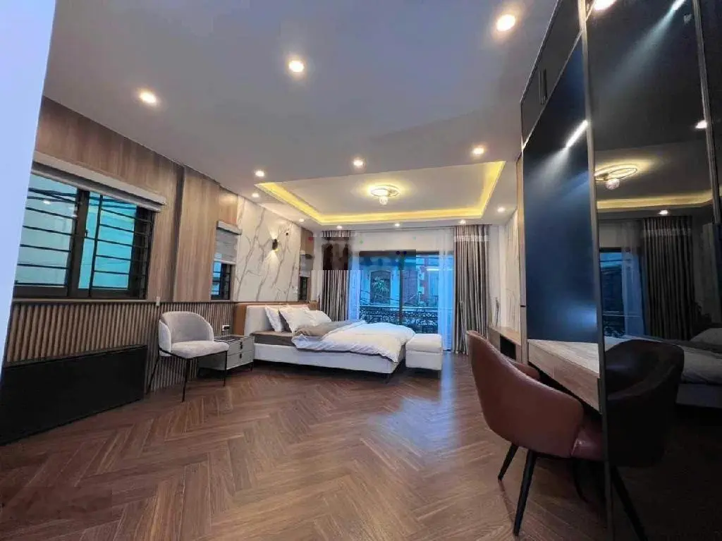 Bán nhà Tứ Liên - ô tô tránh - gara ô tô nội thất đẳng cấp 55m2, 6 tầng thang máy. 18 tỷ.