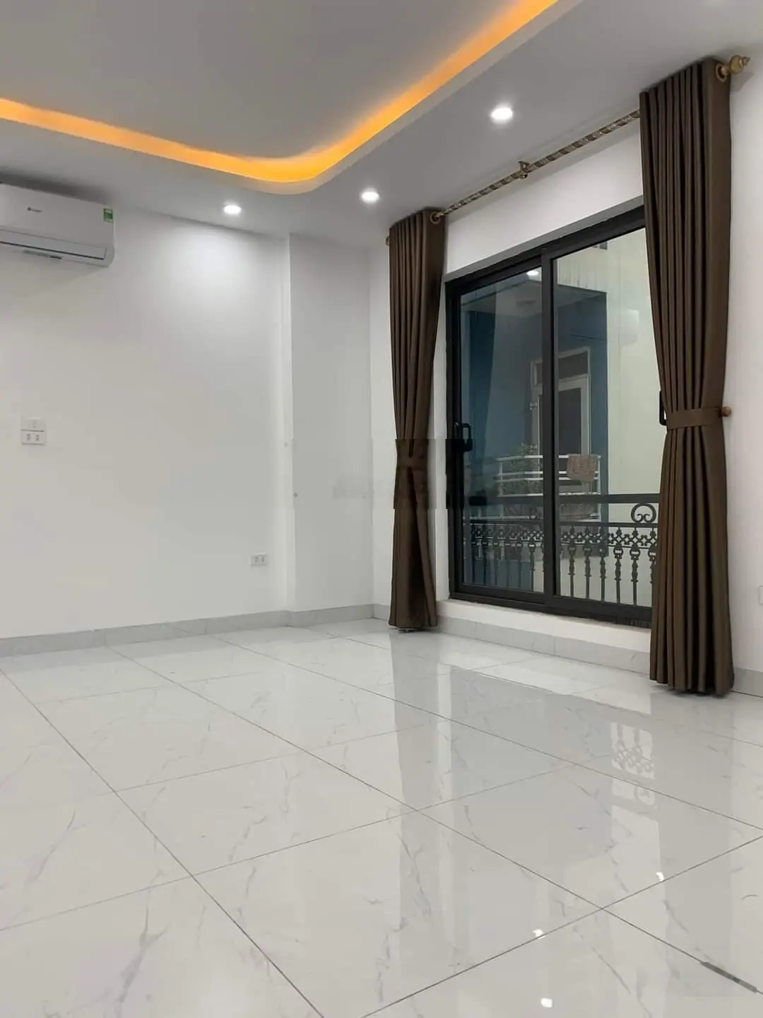 Siêu phẩm Đại Mỗ - 33m2x5t - ô tô vào nhà - kinh doanh ngã tư Vạn Phúc GT thuận tiện - nhỉnh 7 tỷ