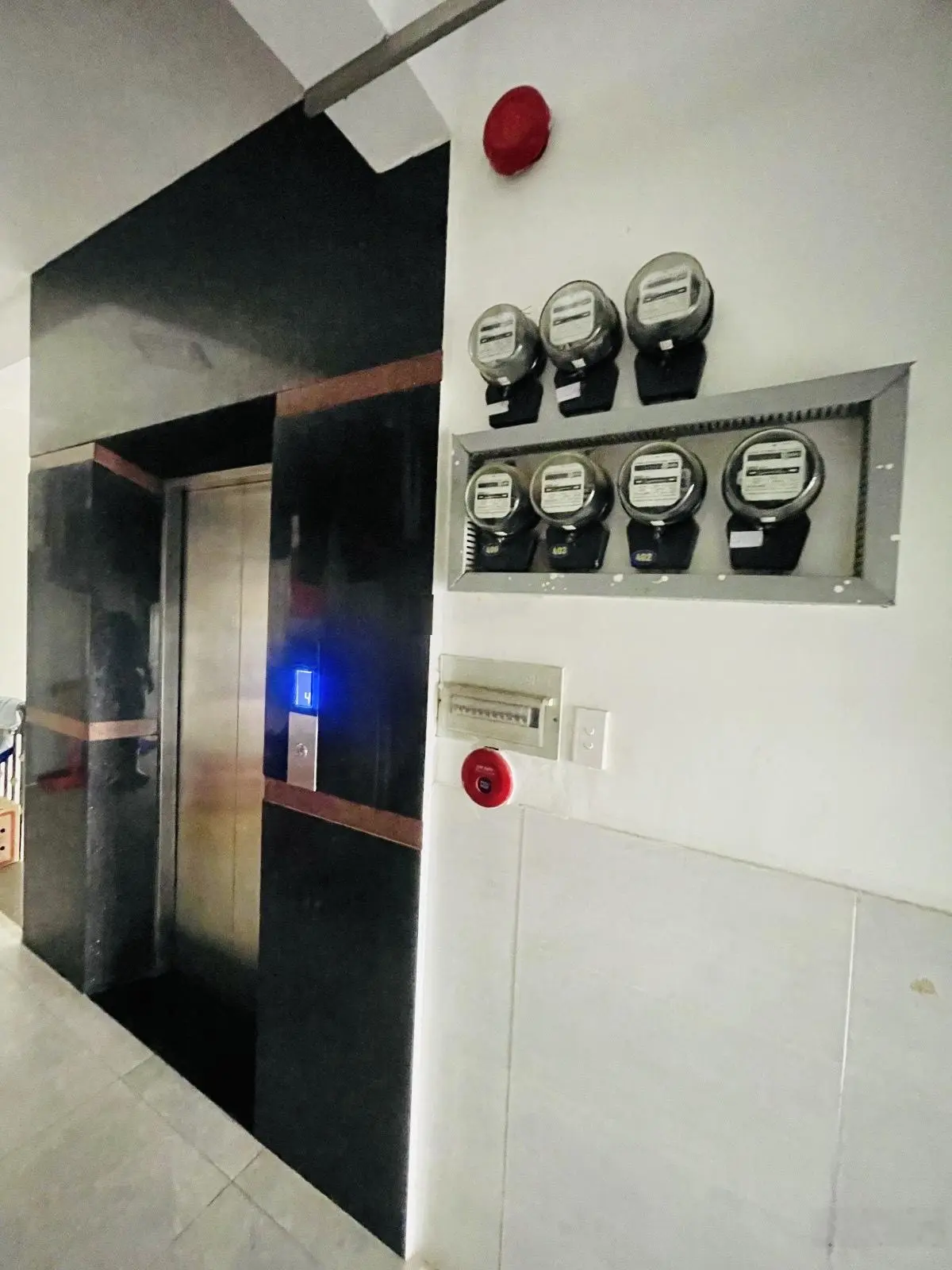 1,4 tỷ/ năm, CHDV 31 phòng ngày chợ 39 Bình Trưng Tây Q2, chuẩn pccc, đường ô tô 7 chỗ ra vô