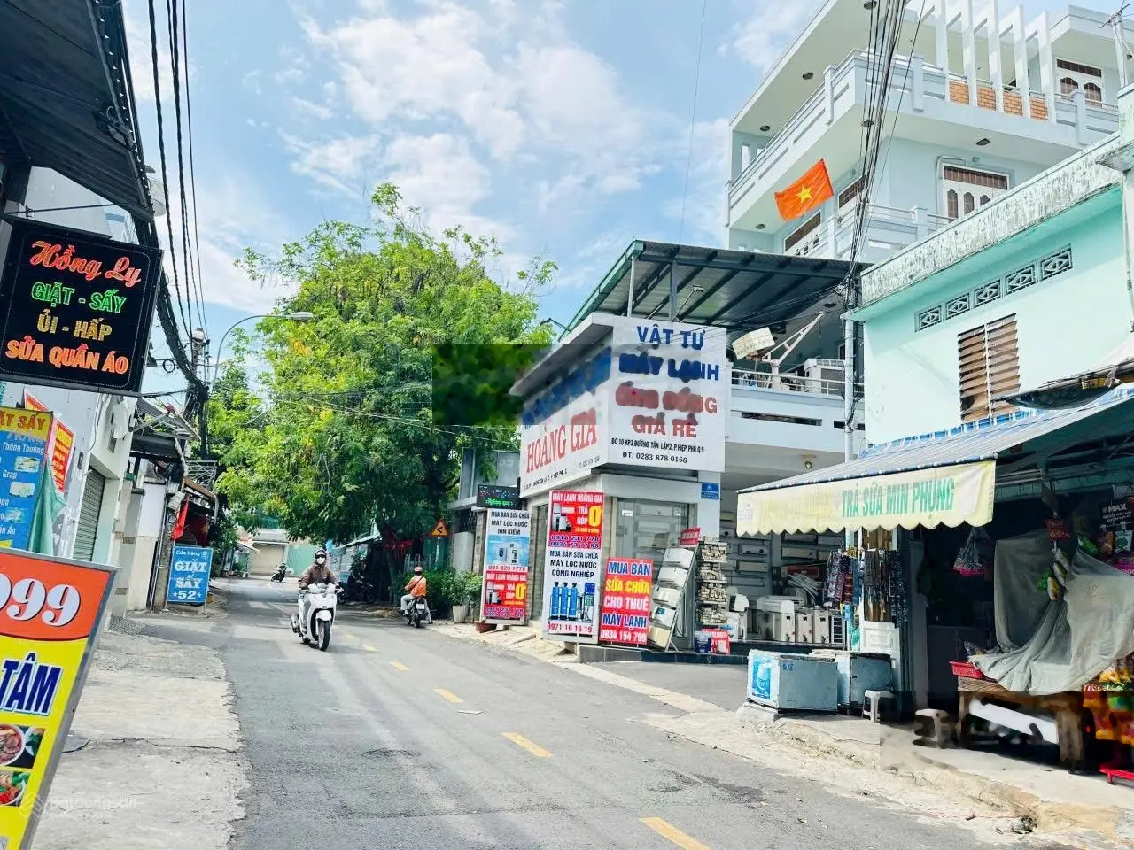 Ngộp bank 5 tỷ, Bán nhà mặt tiền, Lê Văn Việt, Đối diện Vincom Quận 9, DT 78m2, XD cao tầng, 8 tỷ