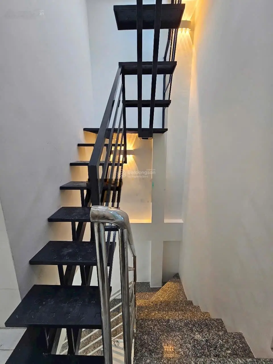 HH 60 triệu bán căn góc mặt tiền 357 Hậu Giang, P11, Q6, sát bên chung cư Him Lam