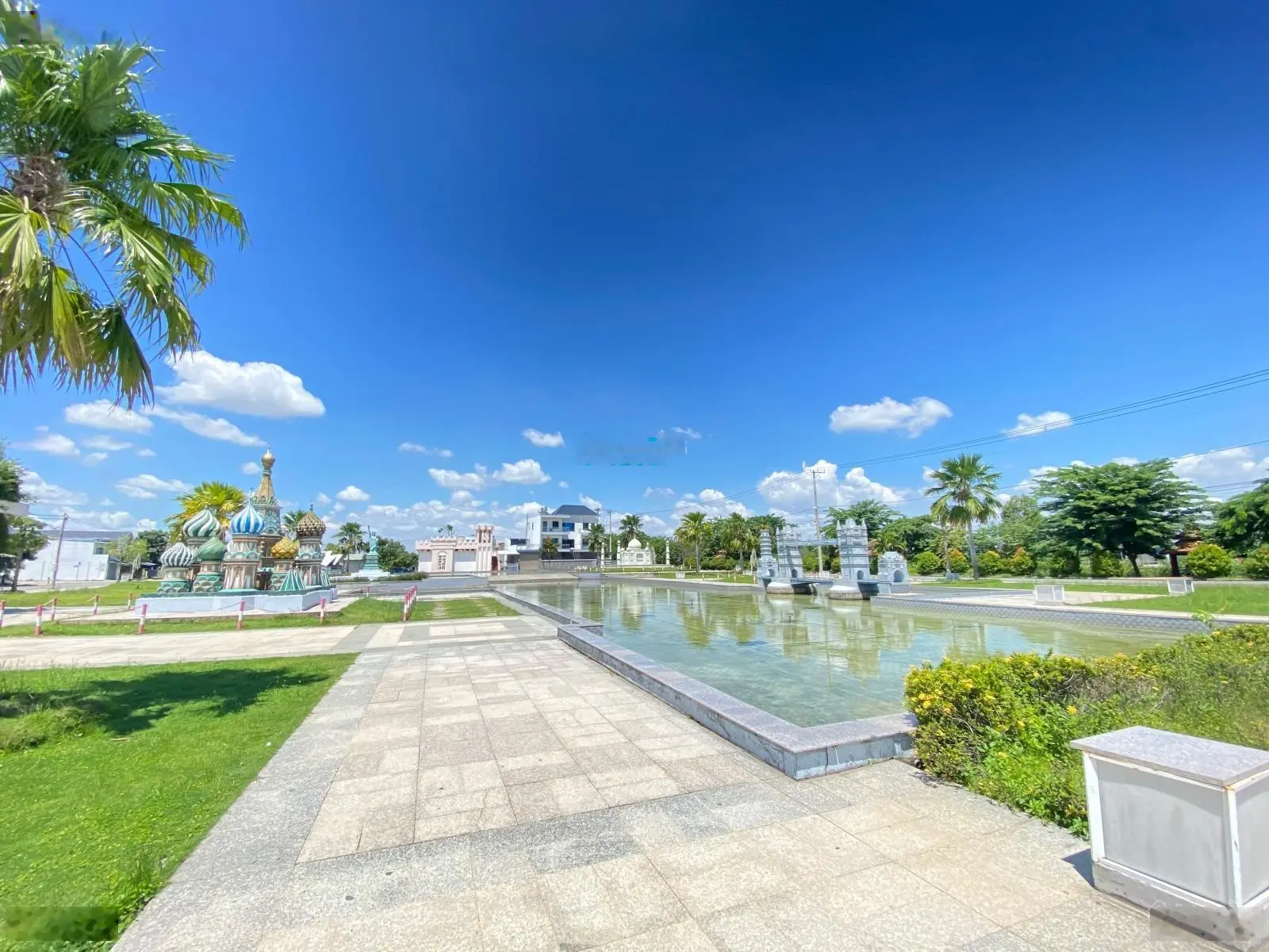 Bán đất Cát Tường Phú Sinh ngay công viên 7 Kỳ Quan Thế Giới DT: 5x19=95m2 SHR, vị trí siêu VIP ạ