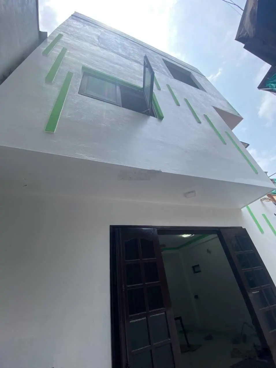 Nhà ở ngay, diện tích rộng 50m 3 tầng, gần Vũ Lăng Ngũ Hiệp, giá chỉ 4.2 tỷ