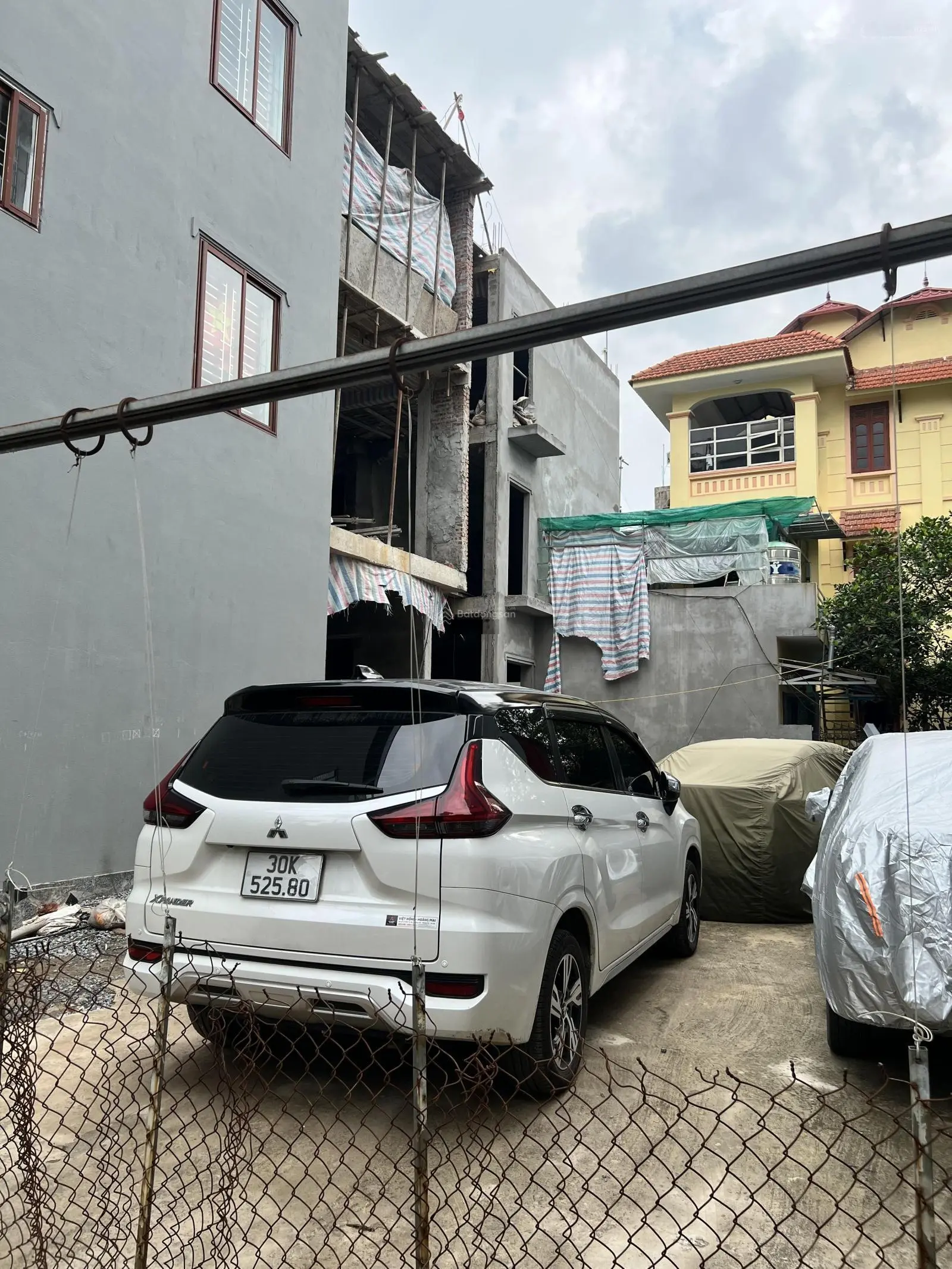 Bán nhà 4,5 tỷ, ngõ rộng, ô tô đỗ cửa, gần trường, chợ tại Liên Ninh, Thanh Trì, Hà Nội