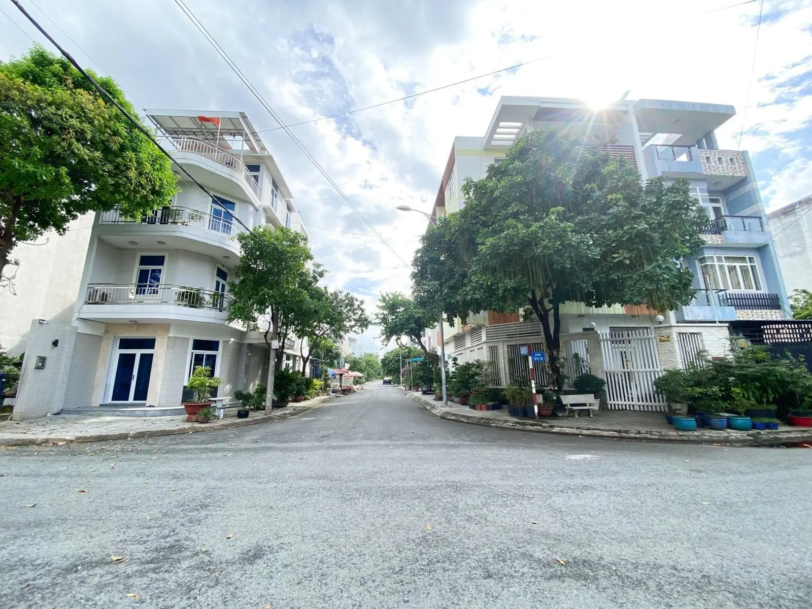 Hiếm! Chỉ 14,6 tỷ: Nhà đẹp hầm 4 tầng 6x18m mặt tiền Phạm Công Trứ, khu 1 TML - để ở / văn phòng
