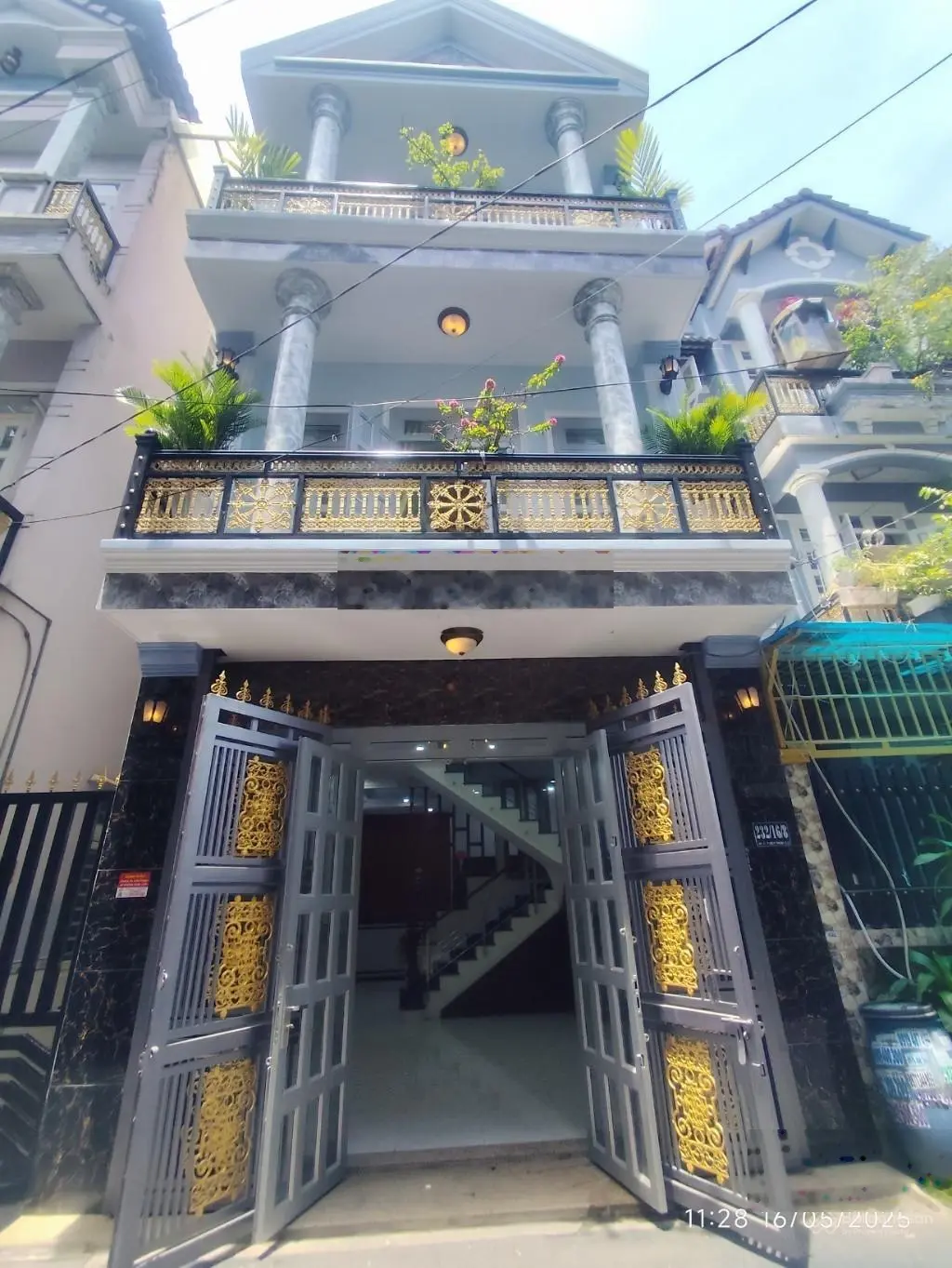 Nhà 3 tầng ngang 5m rộng rãi - hẻm xe hơi - 4 phòng ngủ, 4 tolet, phường Hiệp Thành - Quận 12