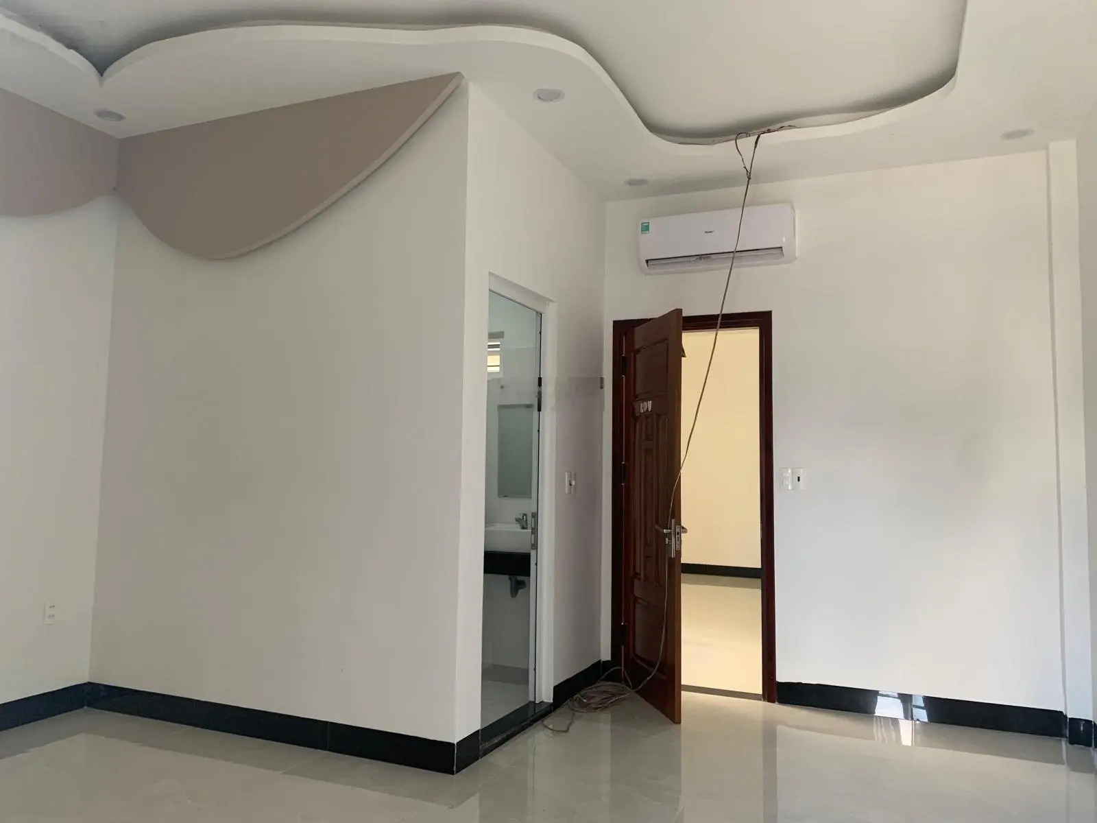 Bán nhà 3 tầng, 3 mê mặt tiền Lê Quảng Chí, đường 10m5