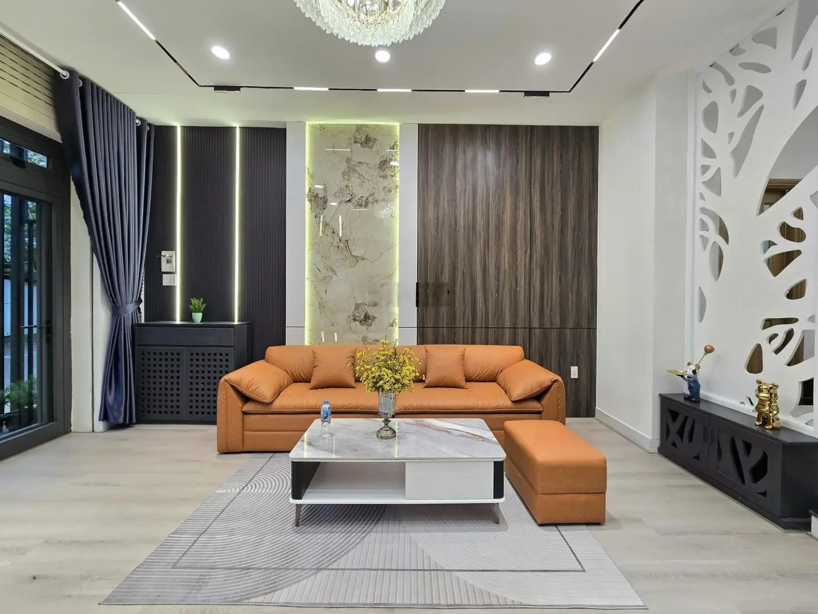 Mặt tiền đường 5m5 lề 3m hoà minh - hướng đông nam hiếm có
