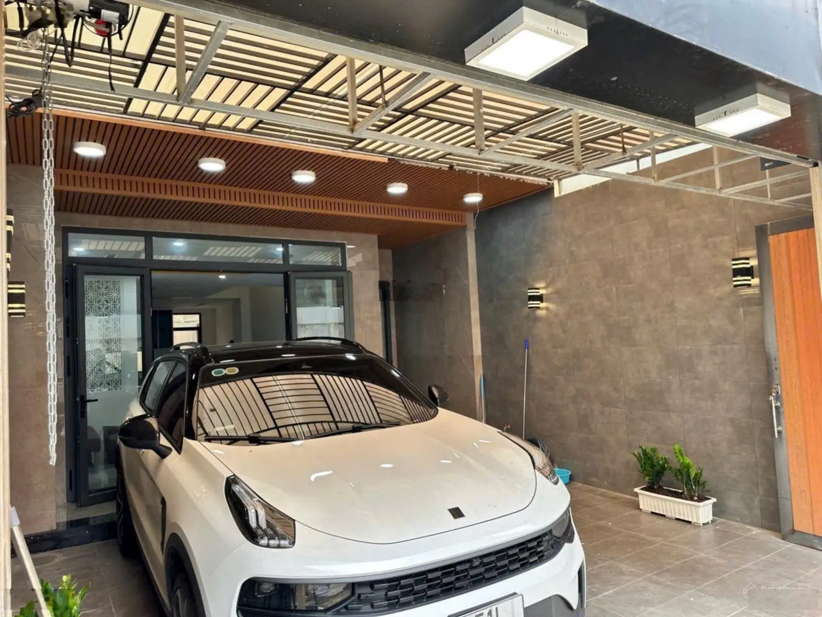 Siêu Phẩm - nhà 4 tầng DT 109.6m2 ngang 5.3m, đường Quang Trung ngay sau CoopMart ngã Tư Thủ Đức