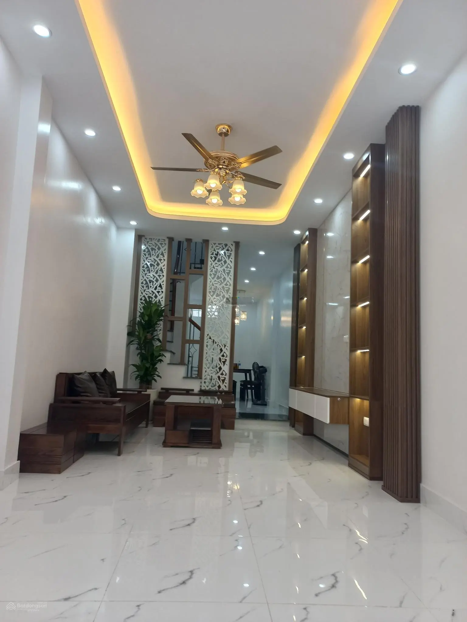 Bán nhà Trường Chinh 38m2 x 4T, ô tô tránh, KD đỉnh, gần Ngã Tư Sở, sổ đỏ, giá chỉ nhỉnh 12 tỷ