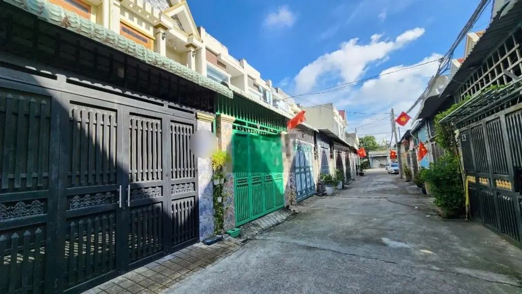 gần Làng Đại học__4,3x28__Nhà 1T1L hoàn công__HXH cách Quốc lộ 1K 100m