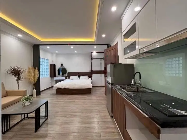 Bán gấp giá Đầu tư, nhà MP Đặng Văn Ngữ, 85m2 25.6 tỷ, vỉa hè rộng kinh doanh sầm uất, 2 thoáng.