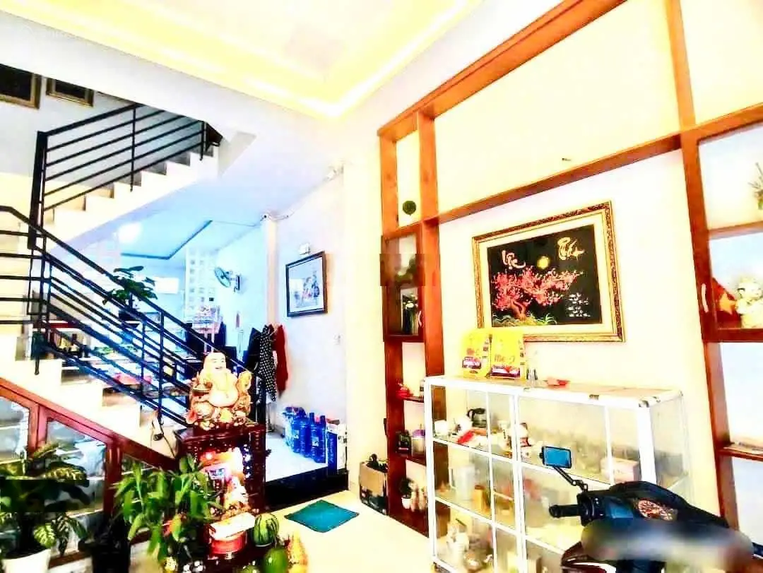 Bán nhà hẻm xe hơi Nguyễn Thiện Thuật, Quận 3, 4 tầng, 53m2, gần mặt tiền, Ở/KD, 9.8 Tỷ
