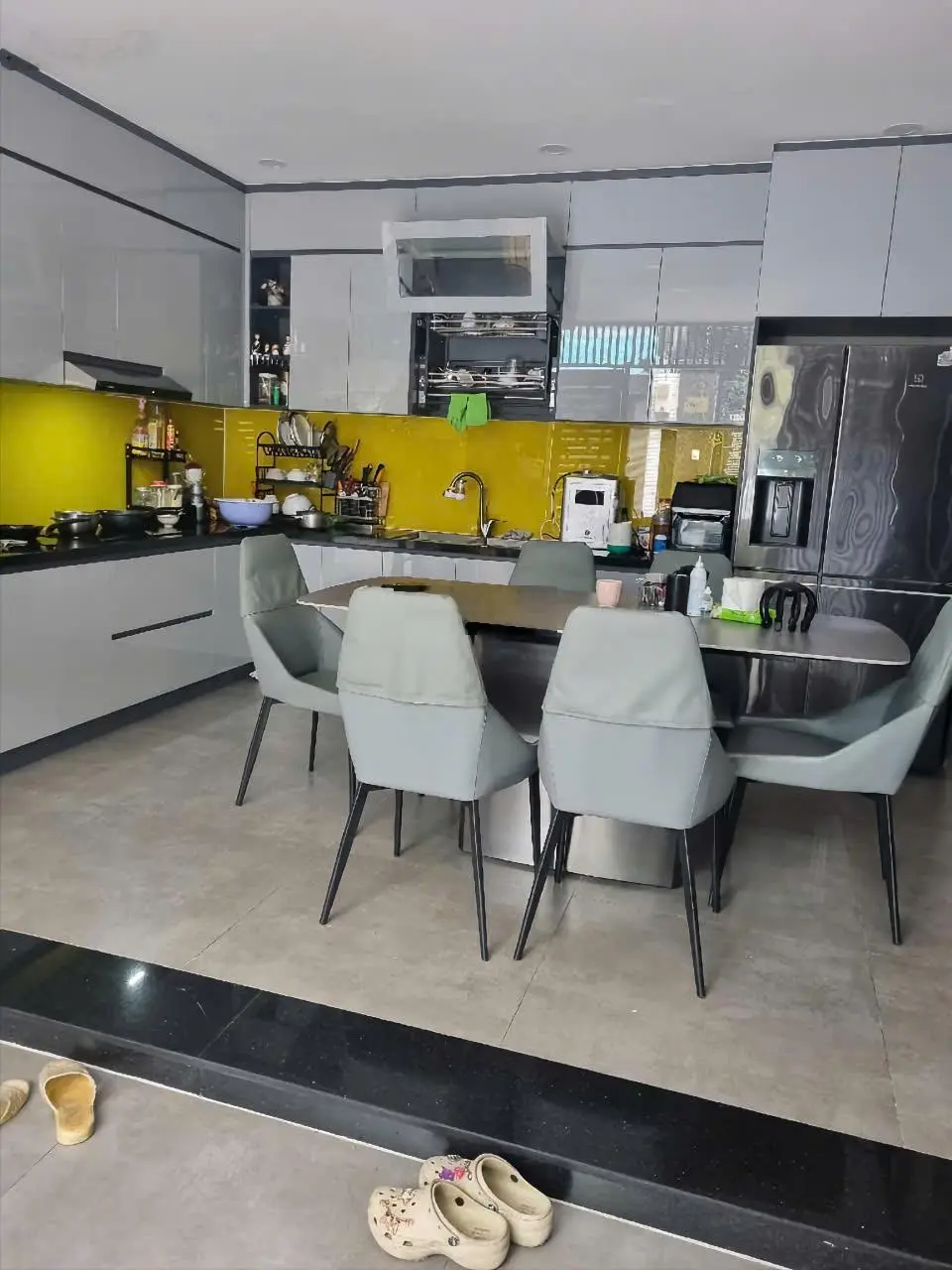 Bán nhà lê văn sỹ-quận 3-5,2x15m-2 tầng full nội thất-hẻm 8m-13.9 tỷ