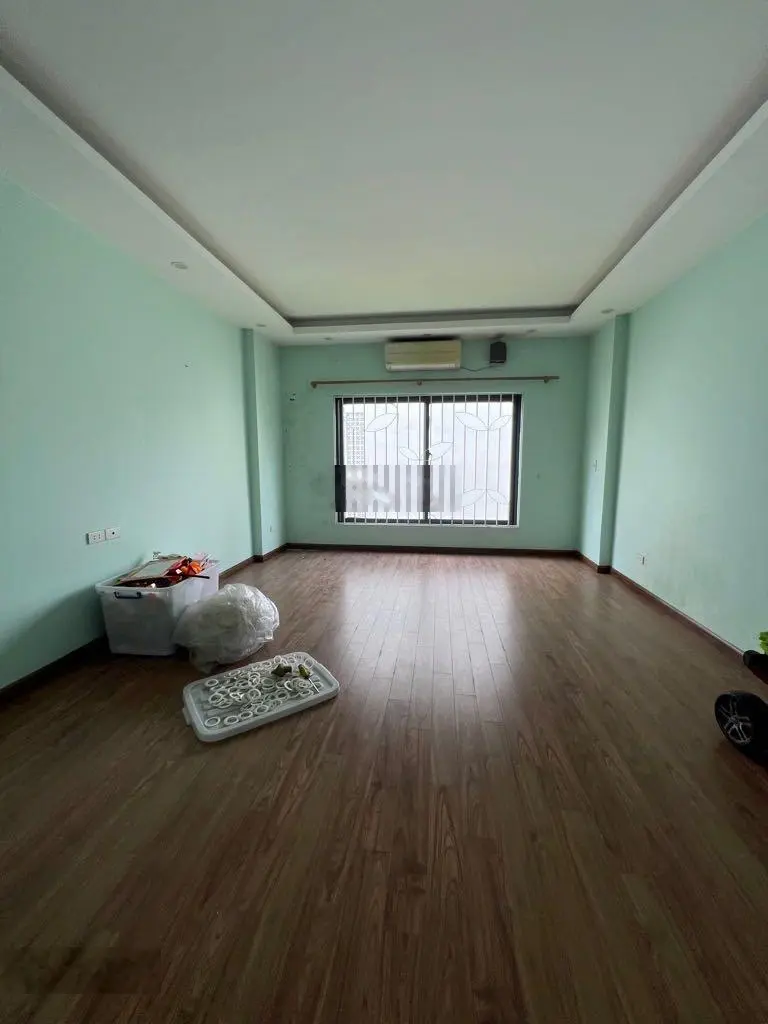 Bán nhà Phố Trạm, ngon bổ rẻ, an sinh đỉnh, ngõ bagac tránh, 33m, giá 4,96 tỷ
