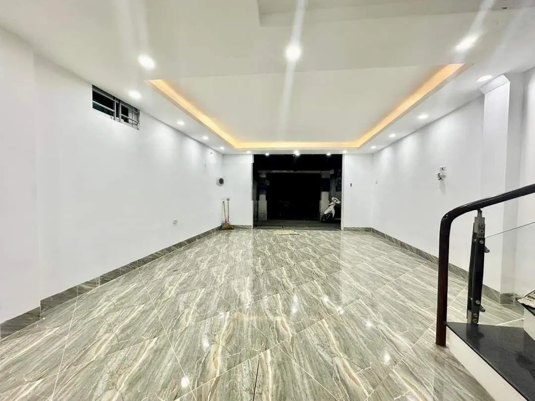 Chính chủ bán nhà khương đình - tx - lô góc - kinh doanh - 30m ra đường ô tô - 40m - 7 tỷ.