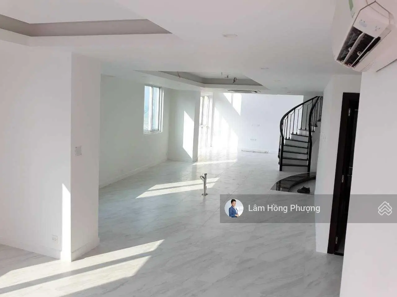 Bán Duplex Penhouse ( 2 tầng) 185,8m2 Belleza Quận 7 Giá 5.5 tỷ có sổ hồng sẵn 0939 220 ***