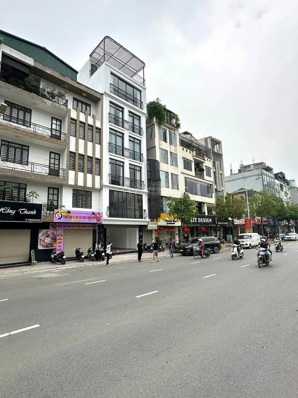 Siêu phẩm mặt phố hồng tiến,50m,thang máy, vỉa hè đá bóng,kinh doanh bất chấp