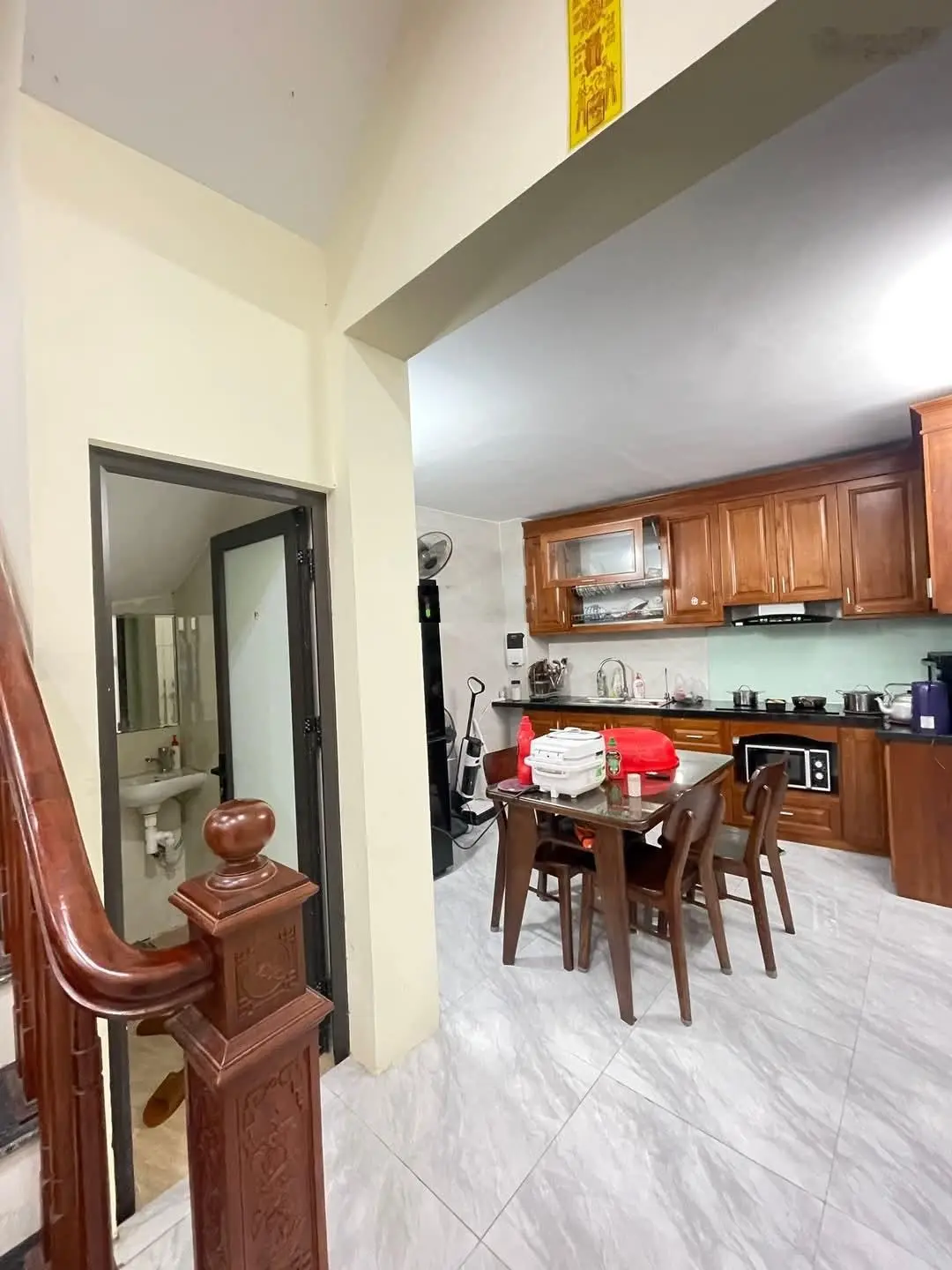 Bán nhà cổ nhuế. 58 m2, 3 tầng, lô góc, cách mật phố ô tô tránh kinh doamh 30 m, giá 8.2 tỷ
