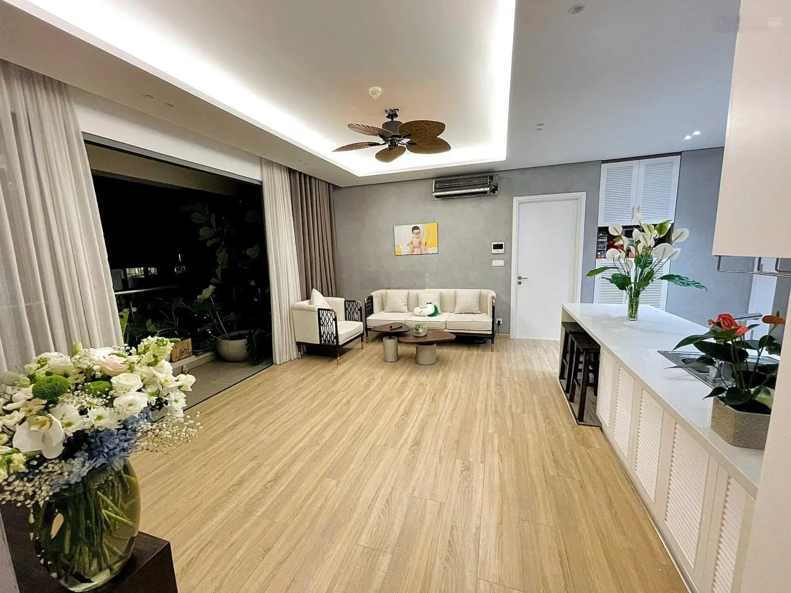 (Giá tốt) Căn hộ 2PN tầng thấp view trọn vẹn 3 hồ bơi, công viên nước Đảo Kim Cương Quận 2