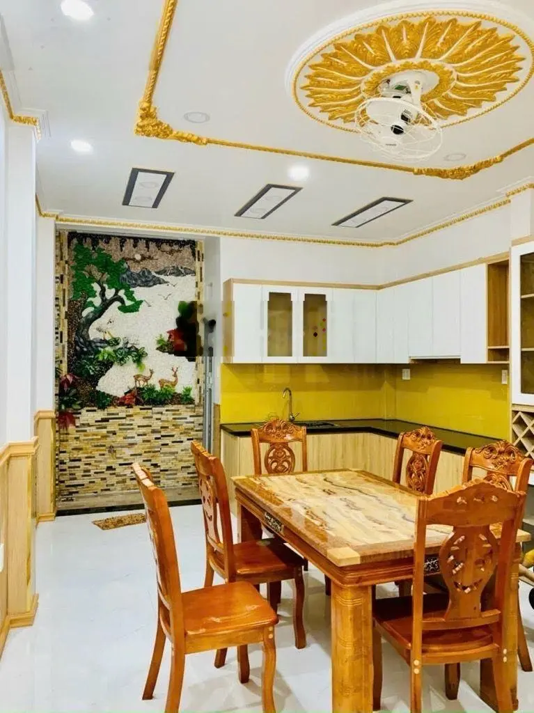 Bán nhà cực đẹp , hẻm xe tải tránh gần mặt tiền lạc long quân-(4,2x16m)-4tầng-chỉ 8tỷ x.