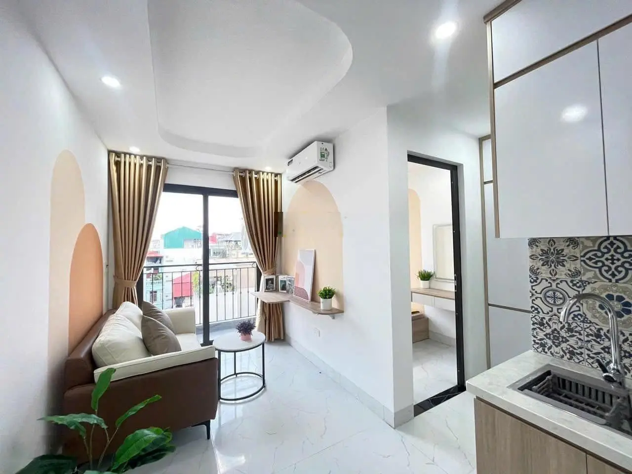 Cần bán căn hộ dòng tiền doanh thu 100 triệu/tháng DT 70m2 x 8 tầng giá 18,9 tỷ