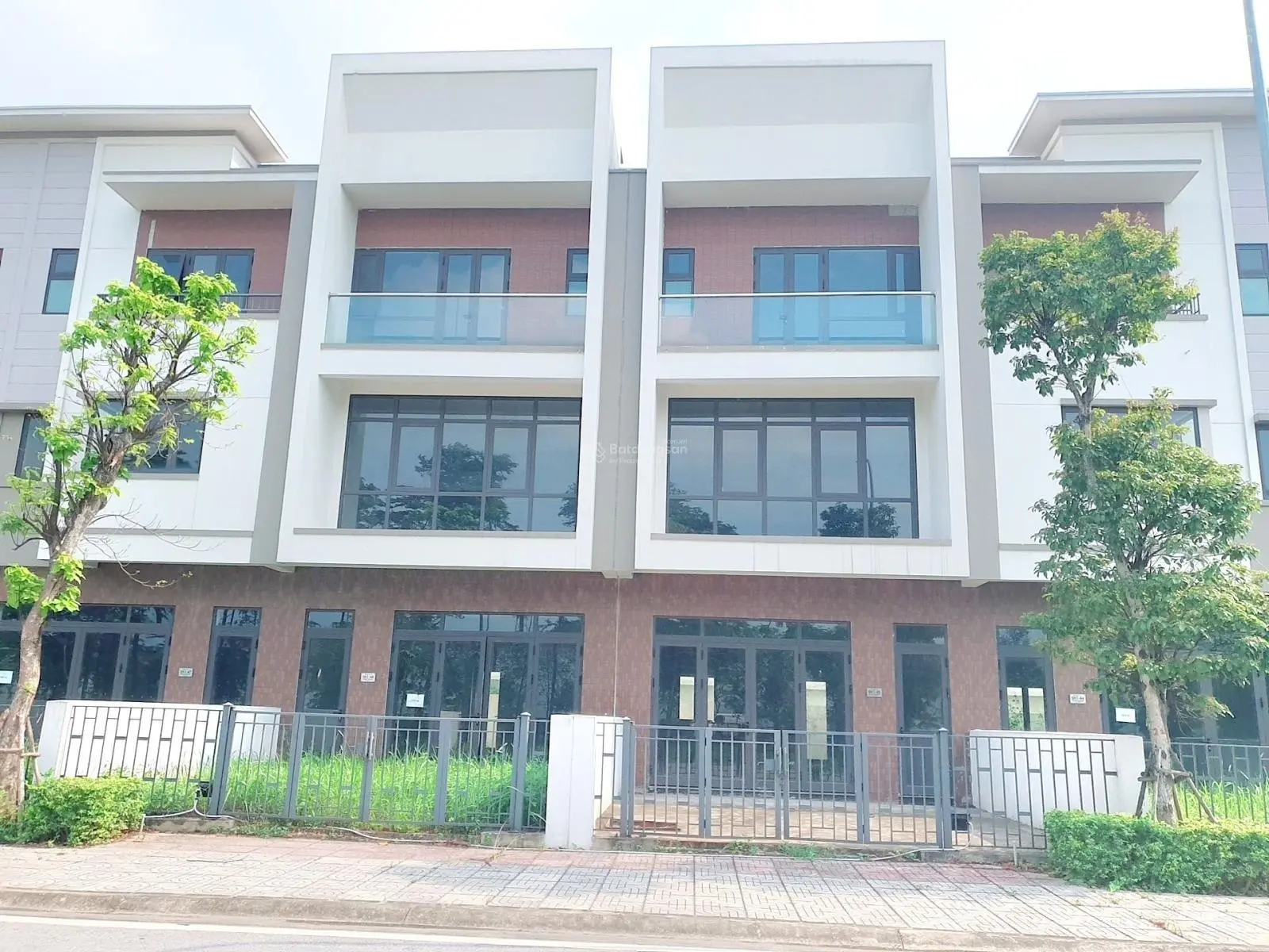 Bán shophouse hàng hiếm tại Centa Riverside, 11,05 tỷ, 120m2, 4PN, 4WC