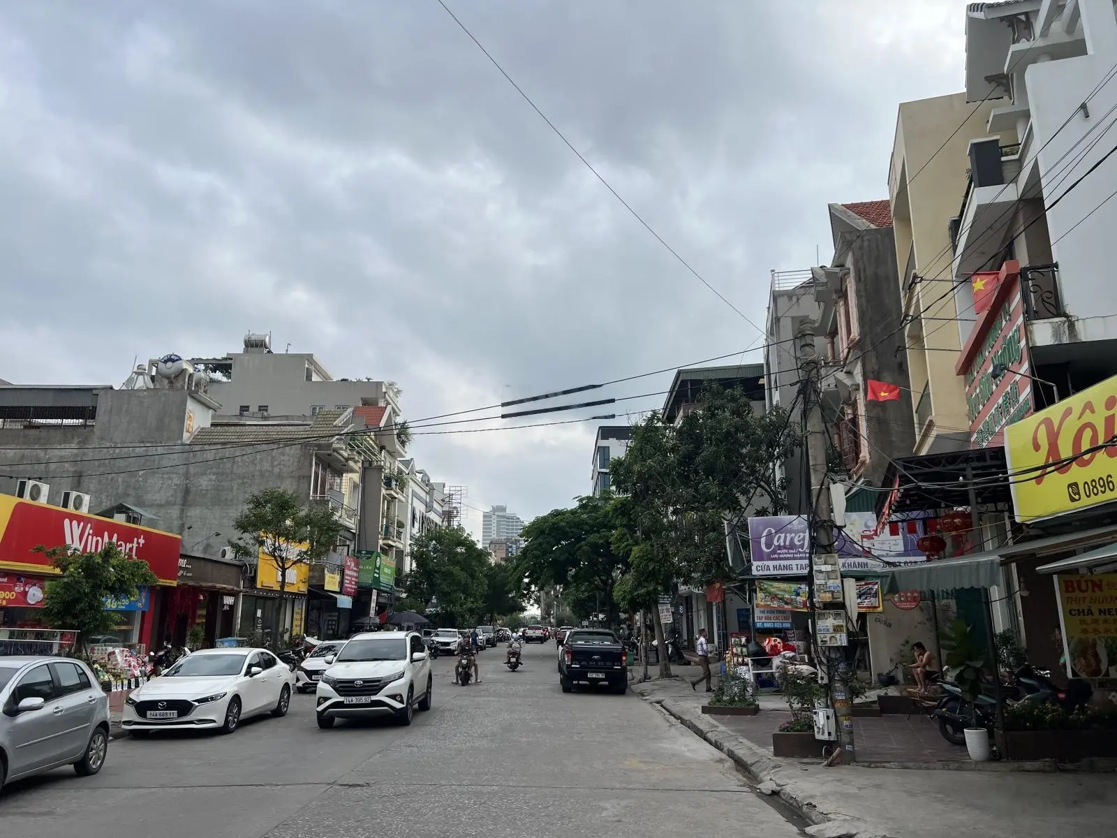 Bán đất tặng nhà 3 tầng trung tâm Cái Dăm Bãi Cháy Hạ Long
