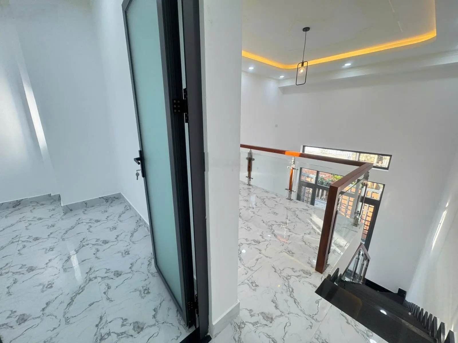 Chủ gởi bán nhà 1 trệt 1 lửng p.bửu long, 3pn, thổ cư 100%, 4,8x17=80m2, shr,huỳnh văn lũy vào 100m