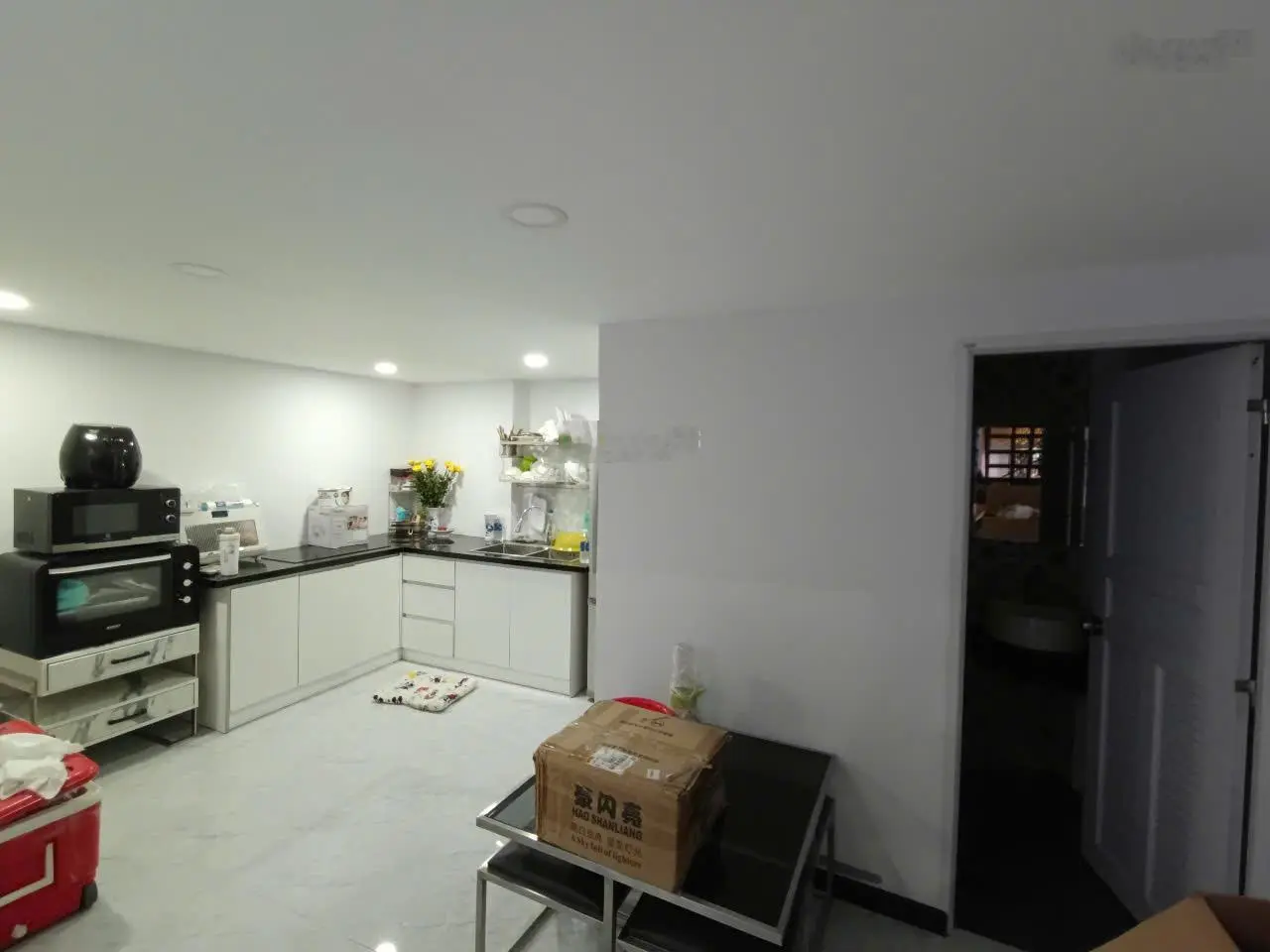 Nhà 1T3L có 6PN, 6WC đường Đỗ Xuân Hợp, Phước Long B, Q9, DT 100m2, giá 8.3 tỷ, đang cho thuê 22tr
