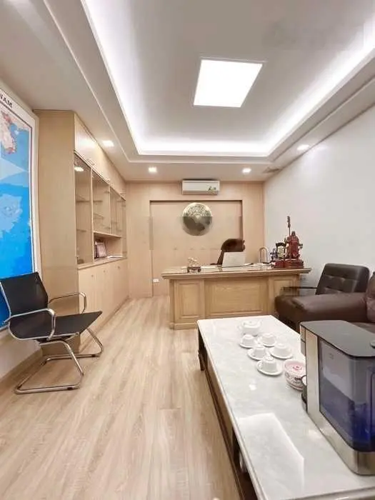 Bán nhà phố Nguyễn Đình Hoàn Quận Cầu Giấy, Hà Nội đang kinh doanh dòng tiền ổn định giá rẻ