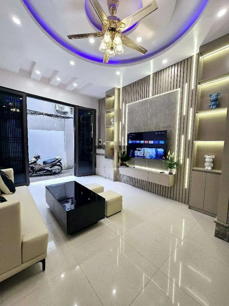 Bán nhà 34m2 Bùi Xương Trạch, 5 tầng 3 ngủ đẹp, ngõ to, 10m ô tô đỗ