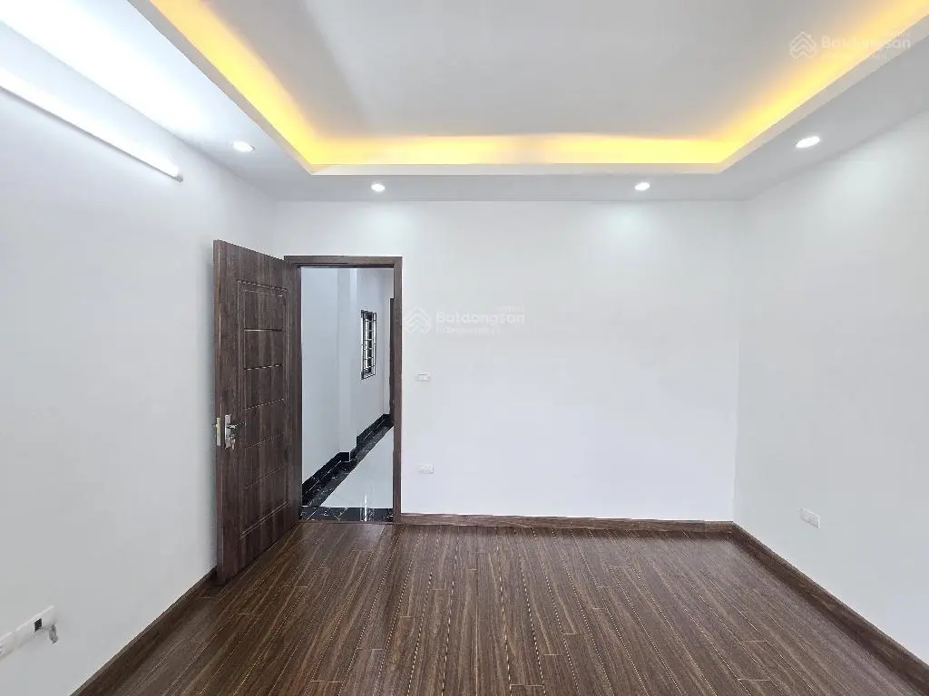 Nhà mới ở ngay, gần ngõ ô tô, lô góc, tại Liên Ninh, Thanh Trì, Hà Nội.