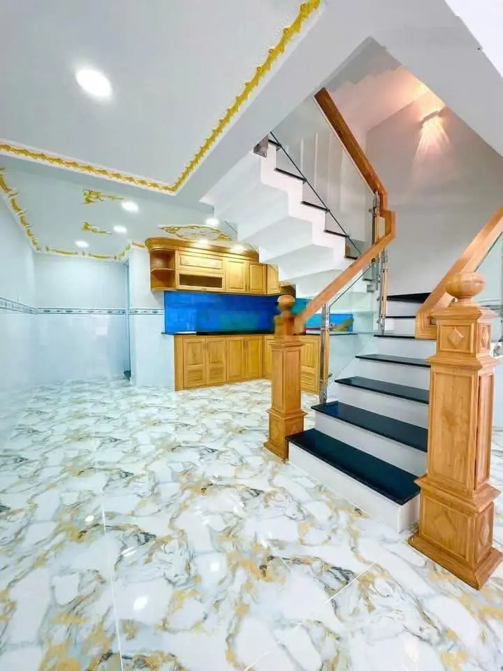Chính chủ bán nhà mới keng Đường Bạch Vân - Phường 5 - Quận 5. Giá 3tỷ985/84,3m2. Gần chợ Hòa Bình